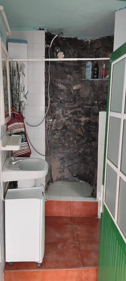 Casita Pajero En El Pozo De Las Calcosas, El Hierro Spain