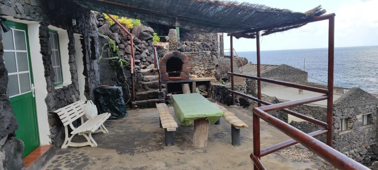 Casita Pajero En El Pozo De Las Calcosas, El Hierro 0*,  Spain
