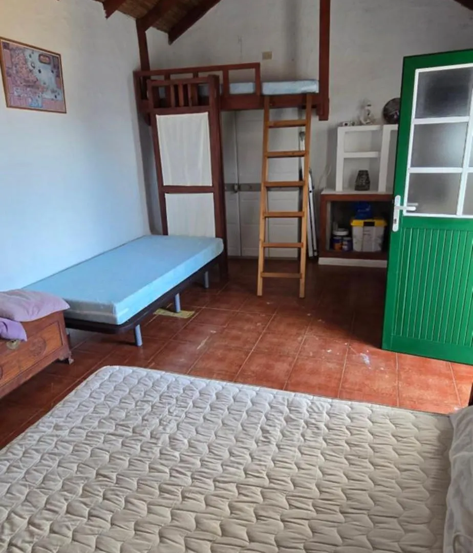 Casita Pajero En El Pozo De Las Calcosas, El Hierro 0*,